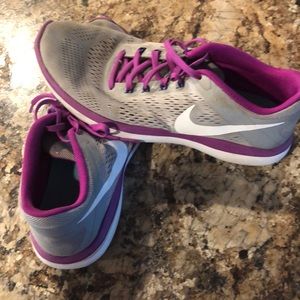 Nike flex running shoes